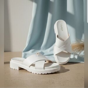 NEW! Lauren Ralph Lauren White Sandals Sz 8